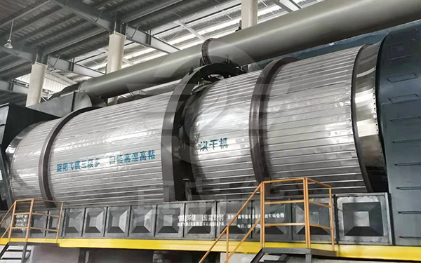 糟渣烘干機(jī)運行現(xiàn)場